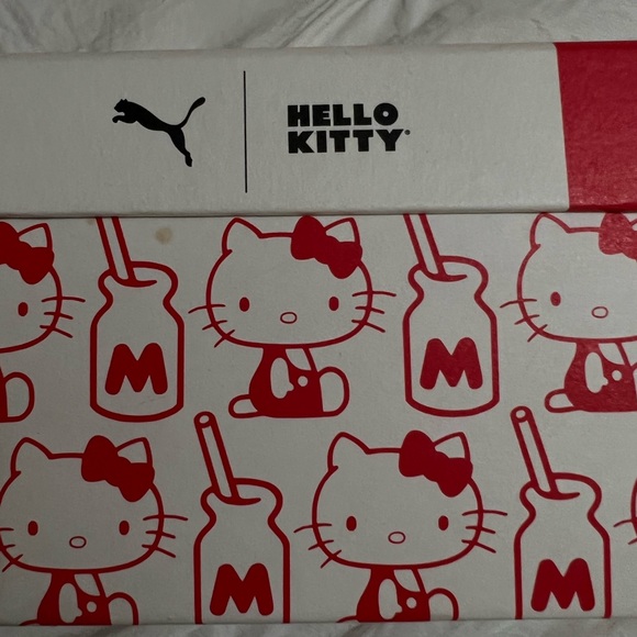 Hello Kitty x Puma Collab - Limited Edition - Picture 7 of 7